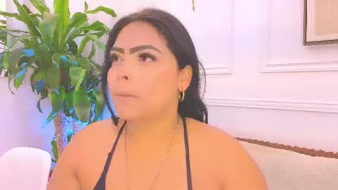 Snapshot of hanna_squirt_1 chatting on July 6, 10:45 am HANNA SOFIA online show from July 6, 10:45 am