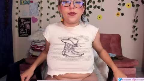 Snapshot of hanna_tm chatting on May 22, 5:03 am Hanna online show from May 22, 5:03 am