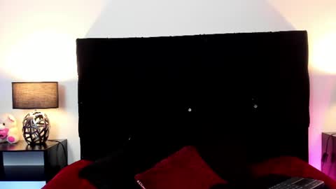 Snapshot of hanna_vell11 chatting on July 28, 2:18 am hanna_vell11 online show from July 28, 2:18 am
