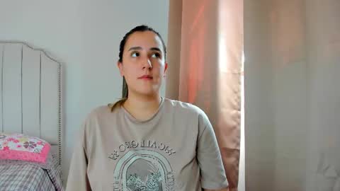 Hanna online show from November 22, 3:55 pm