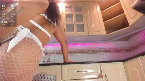 Snapshot of hannaceleste chatting on June 25, 11:48 am online show from June 25, 11:48 am