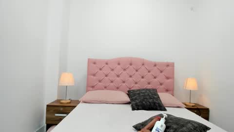 Snapshot of hannah_bernard chatting on February 21, 7:48 pm Hannah online show from February 21, 7:48 pm