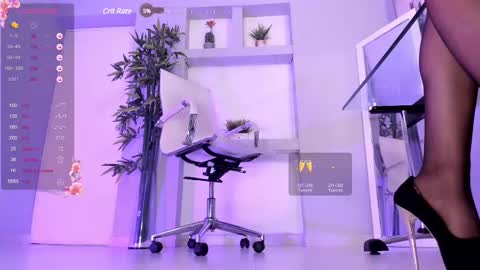 HANNAH HOWELL online show from March 7, 12:56 pm