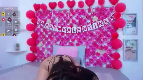 Hannah Miller online show from February 15, 1:20 pm