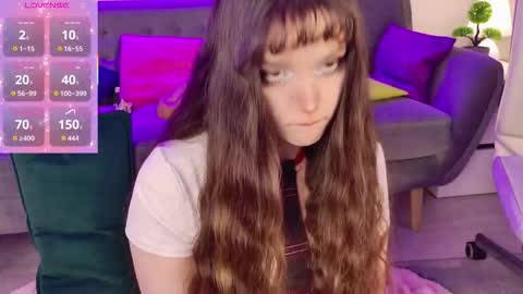 Snapshot of hannah_warren chatting on November 30, 1:31 am Kamila online show from November 30, 1:31 am