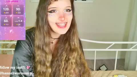 Snapshot of hannah_warren chatting on December 16, 2:38 am Kamila online show from December 16, 2:38 am