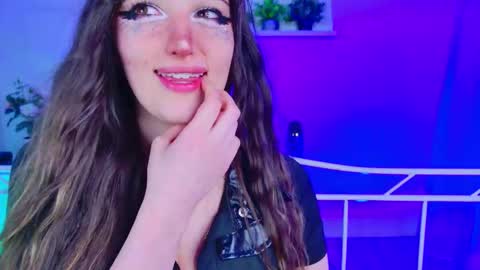 Snapshot of hannah_warren chatting on January 9, 8:32 pm Kamila online show from January 9, 8:32 pm