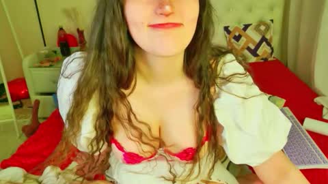 Snapshot of hannah_warren chatting on February 25, 10:30 pm Kamila online show from February 25, 10:30 pm