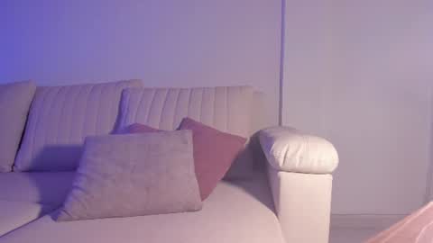 Snapshot of hannahdavisx chatting on July 9, 11:25 am Hannah online show from July 9, 11:25 am
