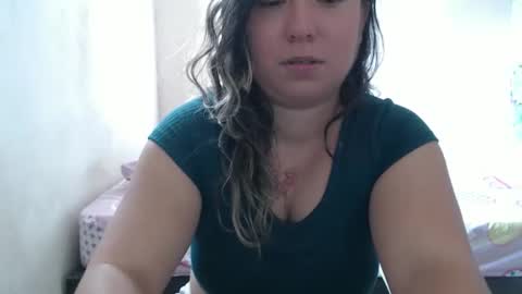 hannahevans2 online show from April 30, 9:19 pm