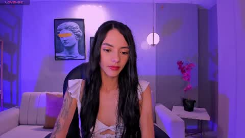 Snapshot of hannahjamesx chatting on July 10, 12:30 pm HANNAH J online show from July 10, 12:30 pm