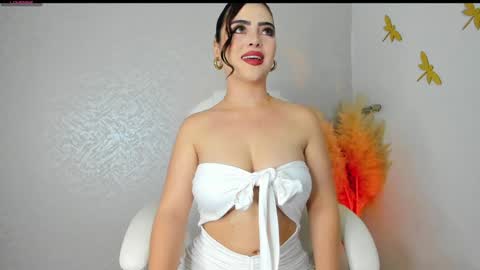 Snapshot of hannahudson__ chatting on January 1, 1:58 am Camila online show from January 1, 1:58 am