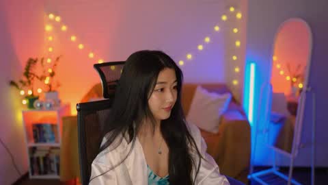 hannarosie online show from April 24, 6:21 pm