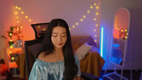 hannarosie online show from April 26, 7:11 pm