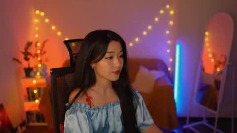 hannarosie online show from May 10, 5:40 pm