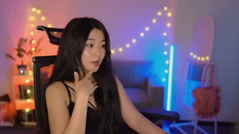 hannarosie online show from June 5, 4:02 pm