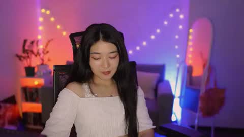 hannarosie online show from June 19, 4:33 pm