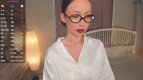 Hanna online show from February 8, 6:55 pm