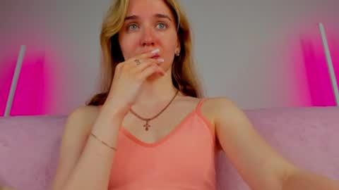 Snapshot of hannavanilla chatting on June 21, 1:19 am Hannavanilla online show from June 21, 1:19 am