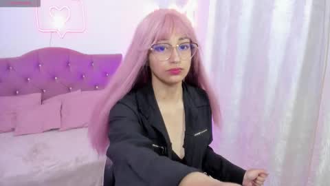 HANNI  online show from December 1, 11:59 am