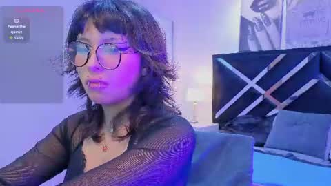 Snapshot of hannita_01 chatting on June 13, 11:52 am hannita_01 online show from June 13, 11:52 am