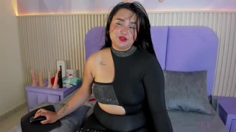 Snapshot of hanny_thomson chatting on May 20, 8:26 pm Hanny online show from May 20, 8:26 pm
