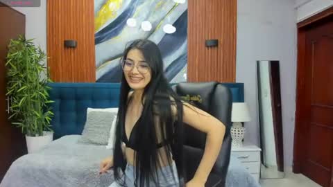 Snapshot of hannyy_ chatting on June 20, 5:27 pm HANNY online show from June 20, 5:27 pm