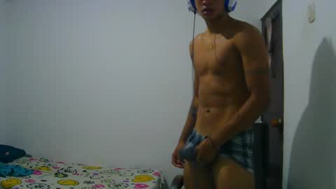 hansel_take online show from May 9, 6:13 pm