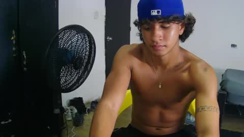 hansel_take online show from May 29, 8:51 pm