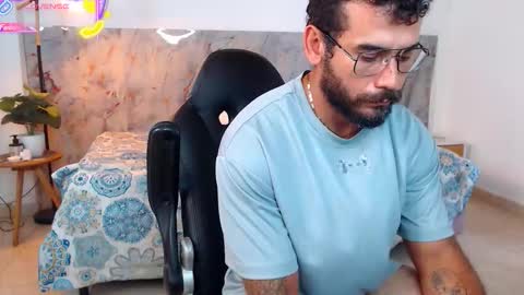 hanz_col online show from January 9, 2:42 pm