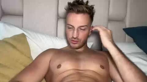 Snapshot of hanzlagerfelt chatting on November 3, 10:32 pm hanzlagerfelt online show from November 3, 10:32 pm