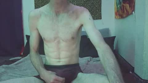 Snapshot of happy82081 chatting on April 3, 1:14 am happy guy online show from April 3, 1:14 am