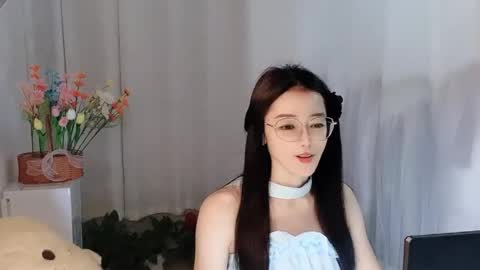Daisy online show from April 8, 3:12 pm
