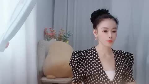 Daisy online show from July 6, 2:52 am