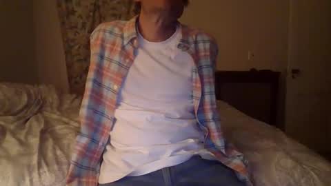 Snapshot of happyhealthynature chatting on April 6, 12:08 am NA online show from April 6, 12:08 am