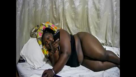 happysonia online show from February 24, 5:00 pm