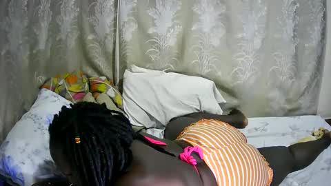 Snapshot of happysonia chatting on May 17, 11:12 pm happysonia online show from May 17, 11:12 pm