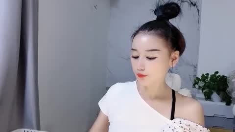 happysweety1688 online show from October 10, 5:50 am