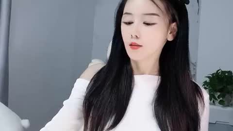 happysweety1688 online show from February 2, 3:16 am