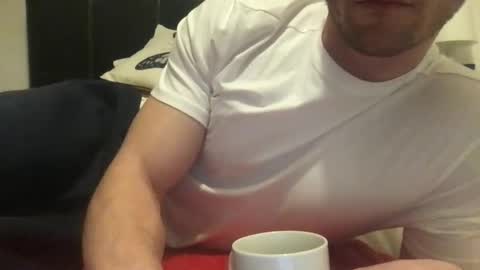 happytoplay22 online show from February 4, 8:47 pm