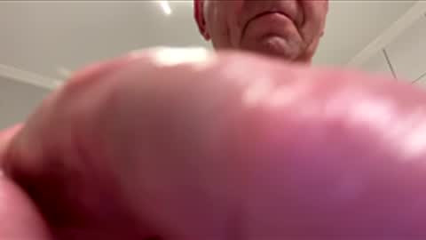 Snapshot of harald1234 chatting on February 15, 8:02 am harald1234 online show from February 15, 8:02 am