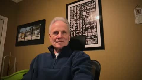 Snapshot of hard4_all_2see chatting on January 14, 12:33 am hard4_all_2see online show from January 14, 12:33 am