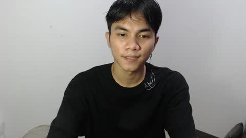 Snapshot of hard_bry chatting on March 7, 11:07 am hard_bry online show from March 7, 11:07 am