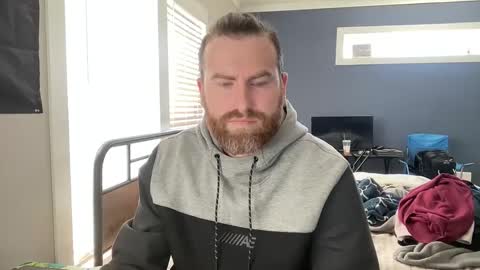 Snapshot of hard_irishman chatting on February 25, 5:25 pm Zach online show from February 25, 5:25 pm