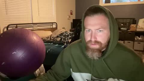 Snapshot of hard_irishman chatting on October 29, 12:29 pm Zach online show from October 29, 12:29 pm