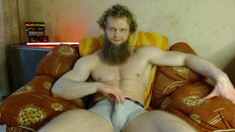 Valentino Hard online show from April 1, 2:25 pm