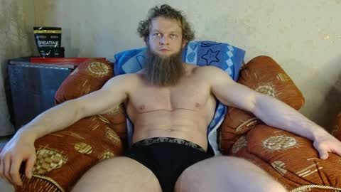 Valentino Hard online show from April 7, 6:25 am