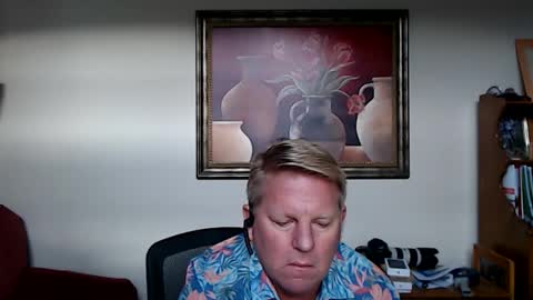 Snapshot of hardblondcouplehawaii chatting on November 20, 11:37 pm Steele and Cassie online show from November 20, 11:37 pm