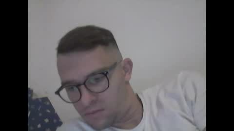 Snapshot of hardboylovemilfmoom chatting on November 9, 7:39 am hardboylovemilfmoom online show from November 9, 7:39 am