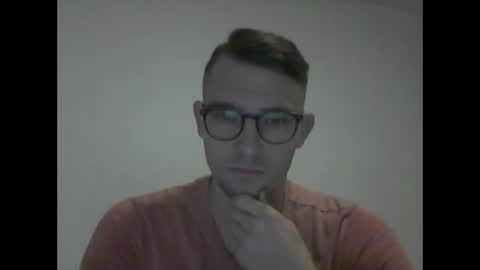 Snapshot of hardboylovemilfmoom chatting on December 1, 12:48 am hardboylovemilfmoom online show from December 1, 12:48 am